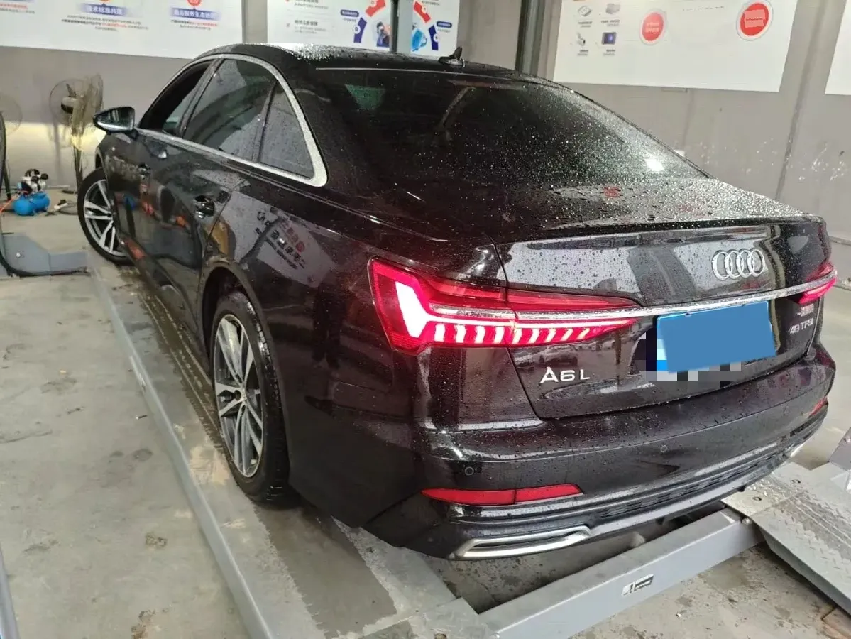 2021 Audi A6L 2.0T 190HP L4 7DCT,autocango,china used car exporter,china ev exporter,chinese used car exporter,chinese used ev exporter