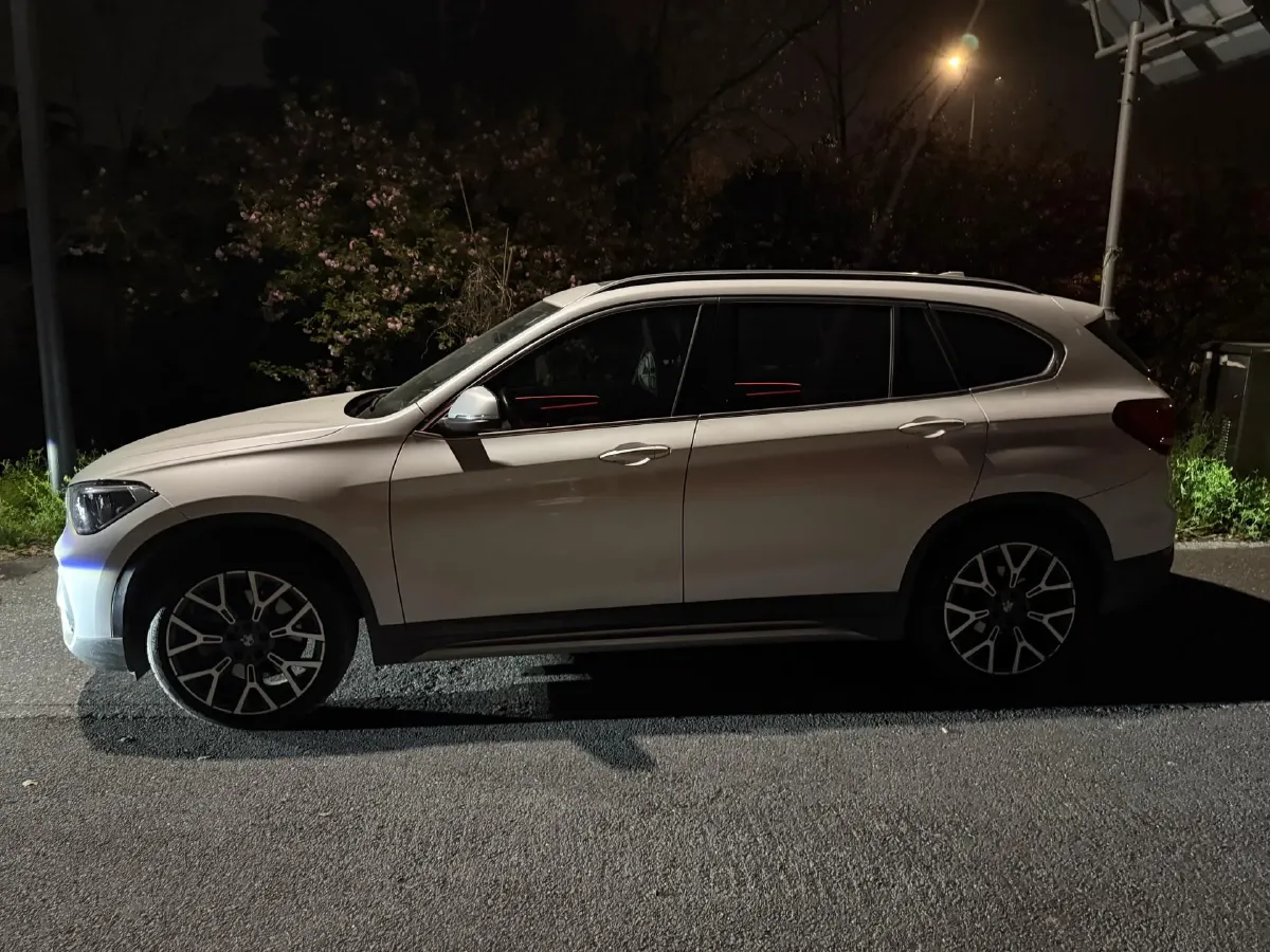 2021 BMW X1 2.0T 192HP L4 8AT,autocango,china used car exporter,china ev exporter,chinese used car exporter,chinese used ev exporter
