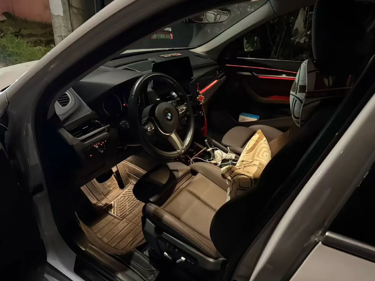 2021 BMW X1 2.0T 192HP L4 8AT,autocango,china used car exporter,china ev exporter,chinese used car exporter,chinese used ev exporter