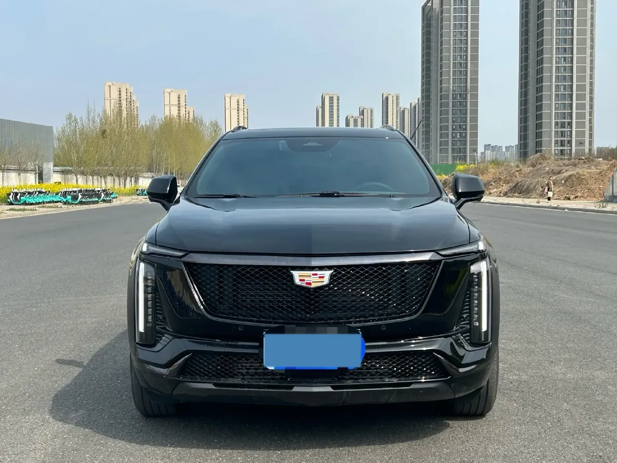 2025 Cadillac XT5 2.0T 237HP L4 9AT,autocango,china used car exporter,china ev exporter,chinese used car exporter,chinese used ev exporter