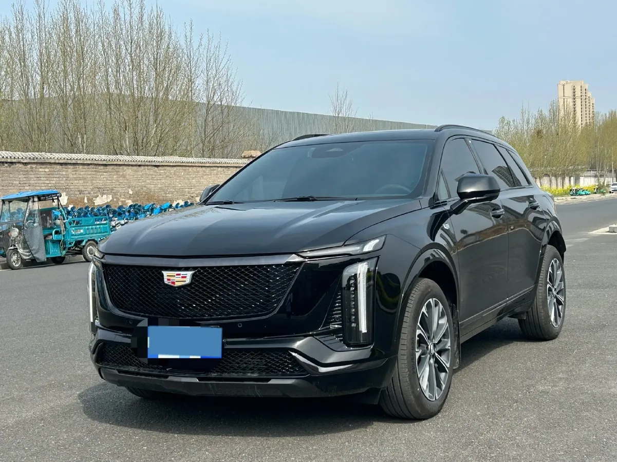 2025 Cadillac XT5 2.0T 237HP L4 9AT,autocango,china used car exporter,china ev exporter,chinese used car exporter,chinese used ev exporter