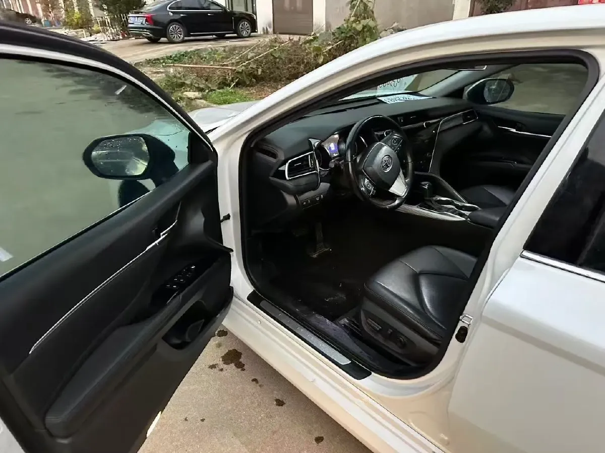 2019 Toyota Camry 2.5L 178HP L4 E-CVT Hybrid,autocango,china used car exporter,china ev exporter,chinese used car exporter,chinese used ev exporter