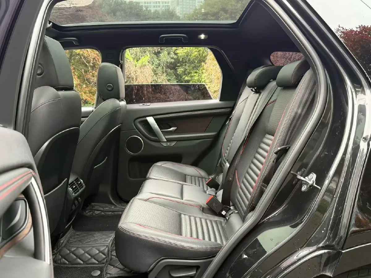 2020 Land Rover Discovery Sport 2.0T 249HP L4 9AT,autocango,china used car exporter,china ev exporter,chinese used car exporter,chinese used ev exporter