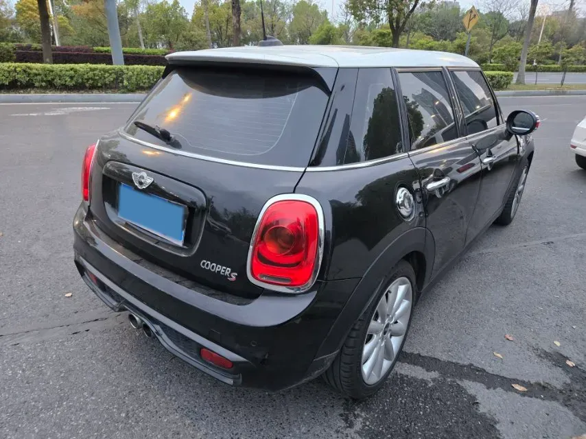 2016 MINI MINI 2.0T 192HP L4 6AT,autocango,china used car exporter,china ev exporter,chinese used car exporter,chinese used ev exporter