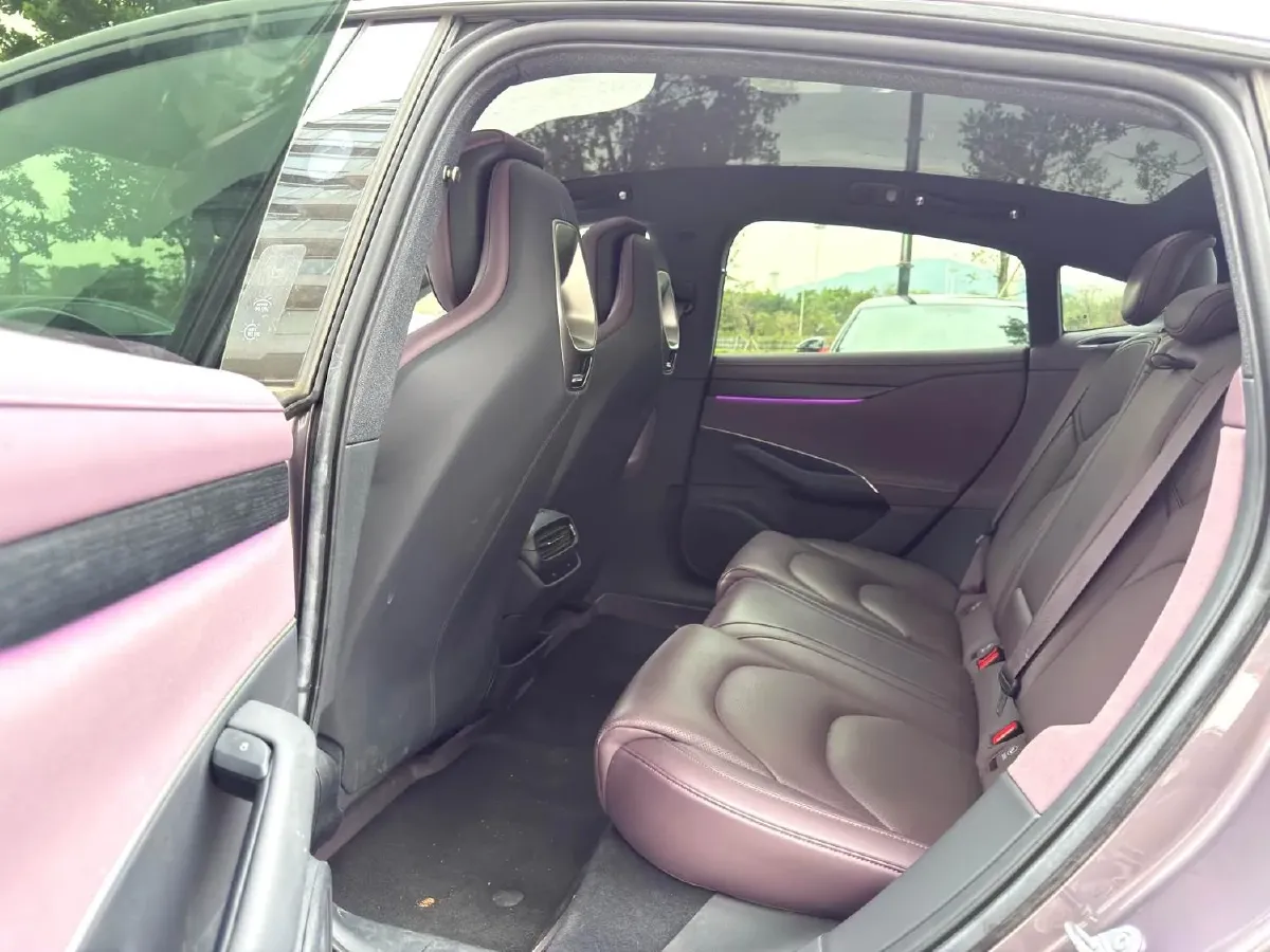 2024 MI SU7 BEV 101KWH,autocango,china used car exporter,china ev exporter,chinese used car exporter,chinese used ev exporter