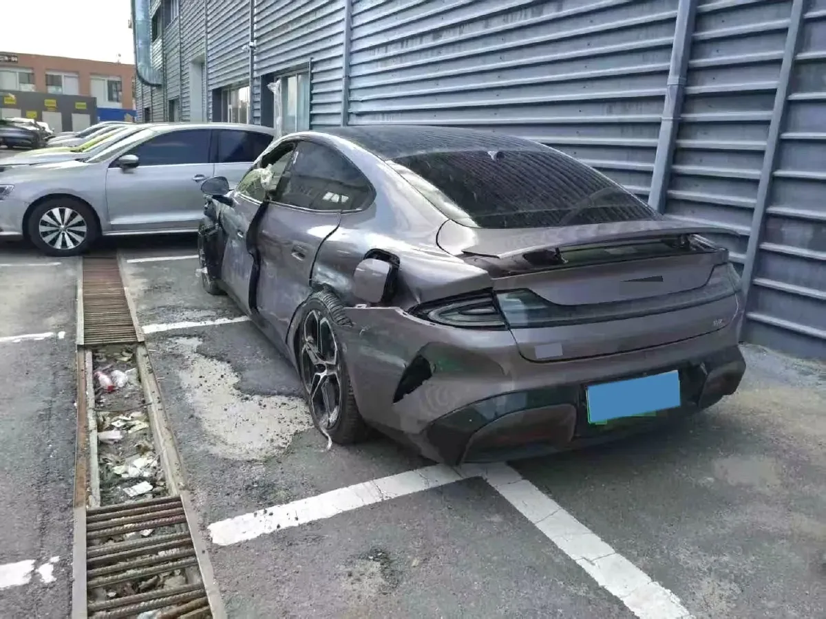 2024 MI SU7 BEV 101KWH,autocango,china used car exporter,china ev exporter,chinese used car exporter,chinese used ev exporter