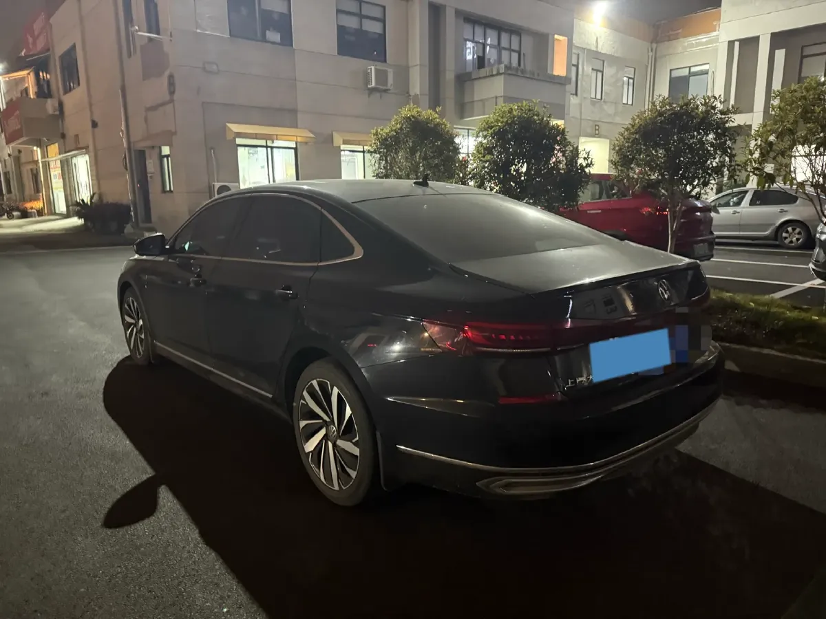2023 Volkswagen Passat 2.0T 186HP L4 7DCT,autocango,china used car exporter,china ev exporter,chinese used car exporter,chinese used ev exporter