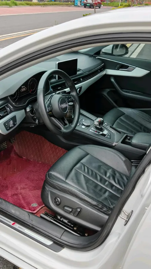 2019 Audi A4L 2.0T 190HP L4 7DCT,autocango,china used car exporter,china ev exporter,chinese used car exporter,chinese used ev exporter