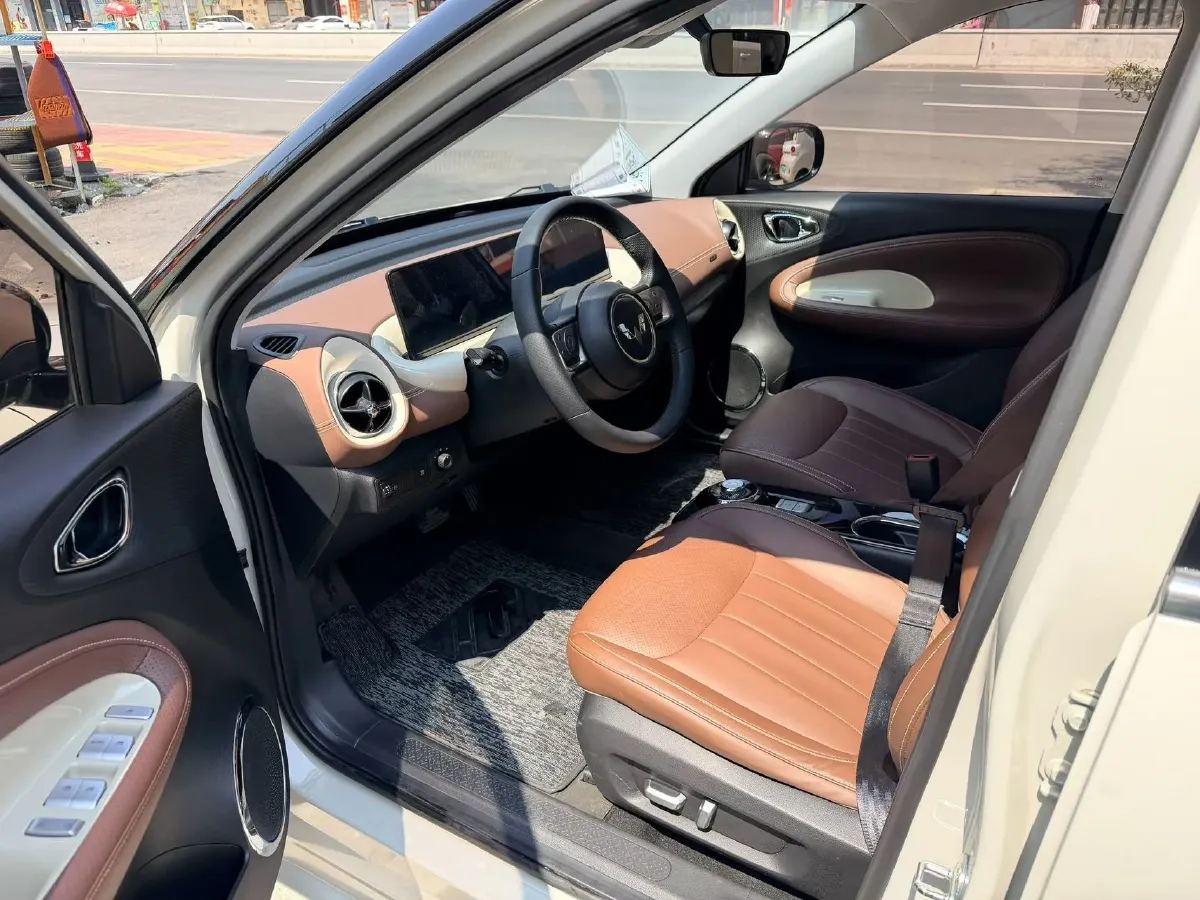 2023 WuLing BinGuo BEV 31.9KWH,autocango,china used car exporter,china ev exporter,chinese used car exporter,chinese used ev exporter