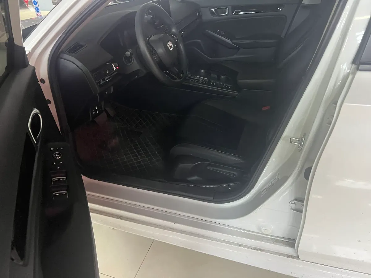 2023 Honda Civic 1.5T 182HP L4 CVT,autocango,china used car exporter,china ev exporter,chinese used car exporter,chinese used ev exporter