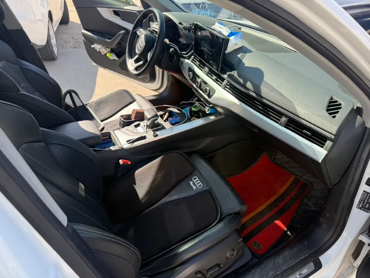 2023 Audi A4L 2.0T 190HP L4 7DCT,autocango,china used car exporter,china ev exporter,chinese used car exporter,chinese used ev exporter