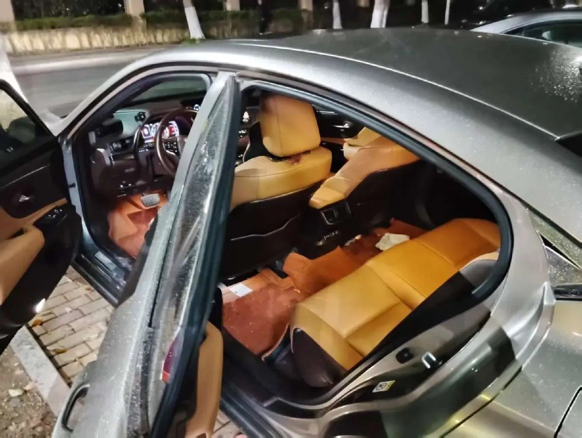 2018 Lexus ES 2.5L 207HP L4 8AT,autocango,china used car exporter,china ev exporter,chinese used car exporter,chinese used ev exporter