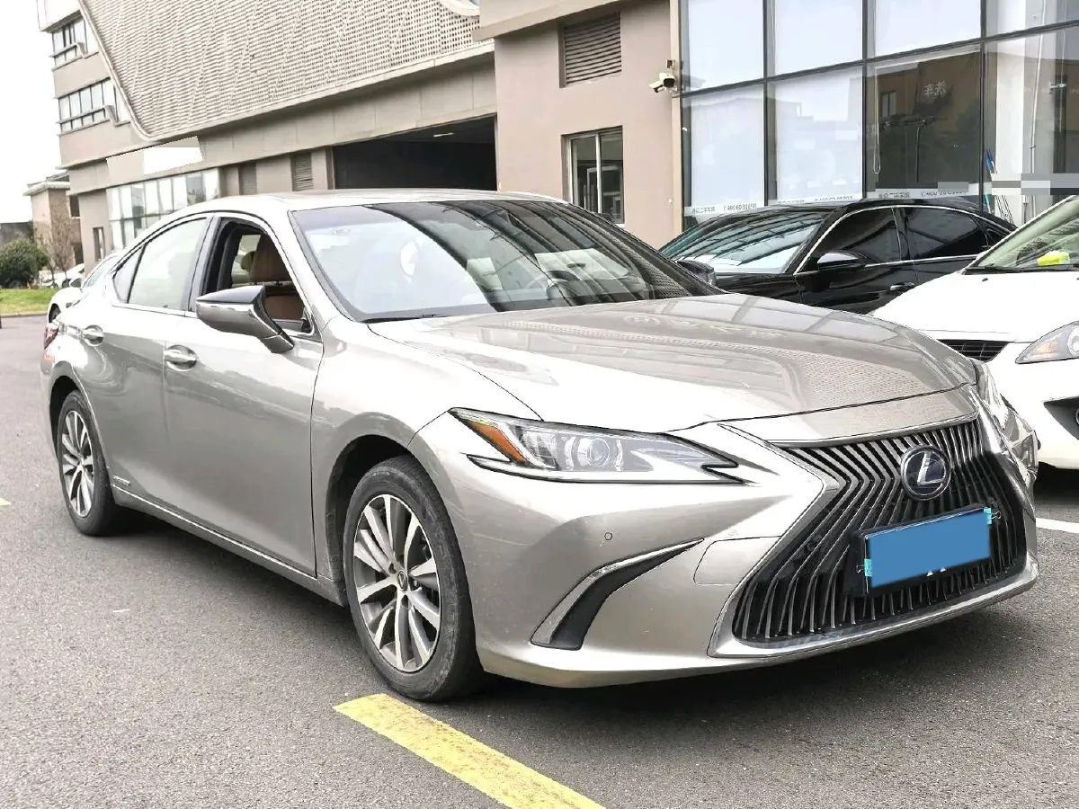 2018 Lexus ES 2.5L 207HP L4 8AT,autocango,china used car exporter,china ev exporter,chinese used car exporter,chinese used ev exporter