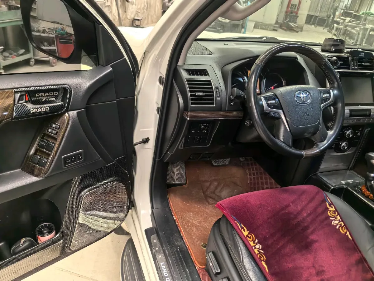 2018 Volvo XC90 2.0T 254HP L4 8AT,autocango,china used car exporter,china ev exporter,chinese used car exporter,chinese used ev exporter