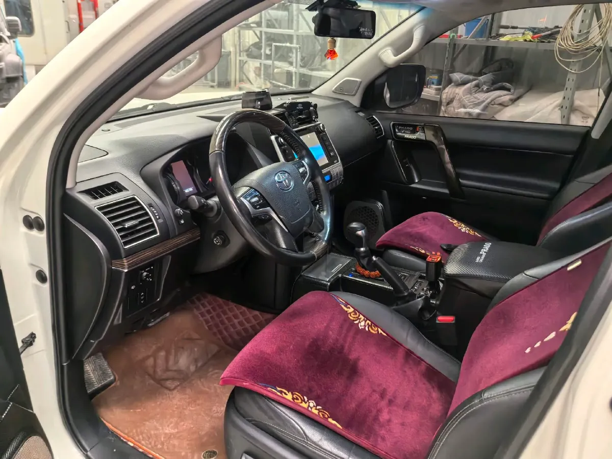 2018 Volvo XC90 2.0T 254HP L4 8AT,autocango,china used car exporter,china ev exporter,chinese used car exporter,chinese used ev exporter