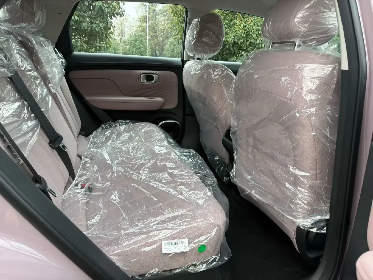 2025 Aion AION UT BEV,autocango,china used car exporter,china ev exporter,chinese used car exporter,chinese used ev exporter