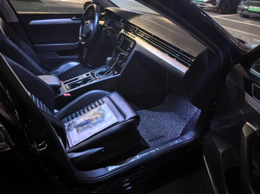 2018 Volkswagen Magotan 1.8T 180HP L4 7DCT,autocango,china used car exporter,china ev exporter,chinese used car exporter,chinese used ev exporter