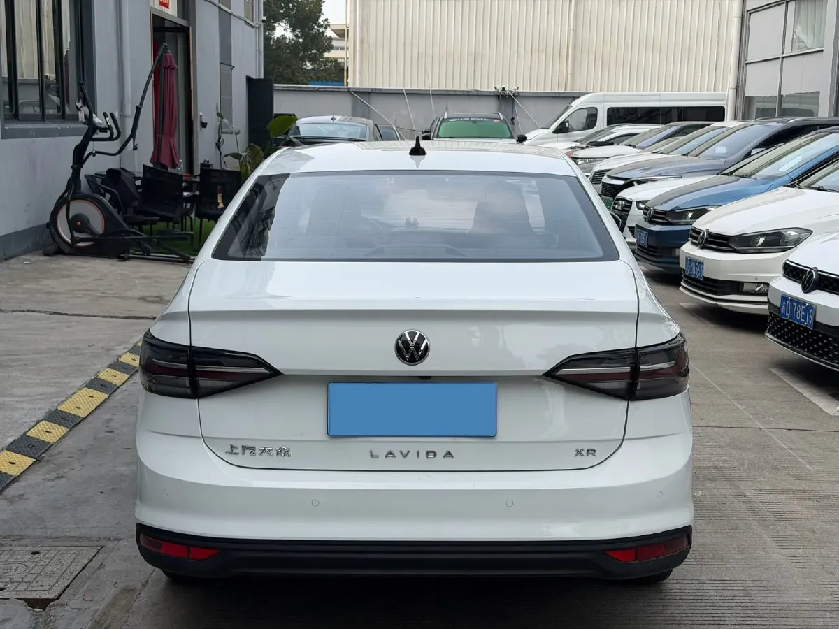 2025 Volkswagen Lavida 1.5L 110HP L4 6AT,autocango,china used car exporter,china ev exporter,chinese used car exporter,chinese used ev exporter