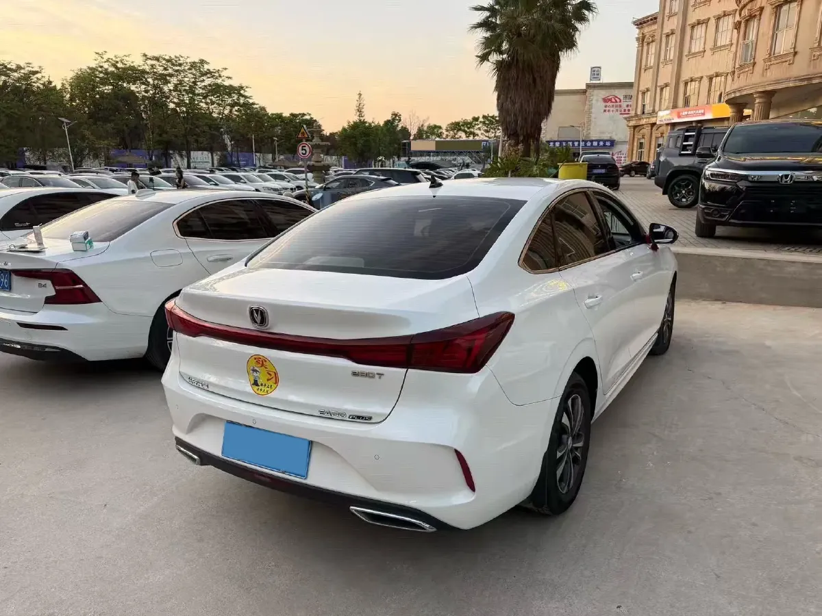2021 ChangAn Eado 1.4T 160HP L4 7DCT,autocango,china used car exporter,china ev exporter,chinese used car exporter,chinese used ev exporter