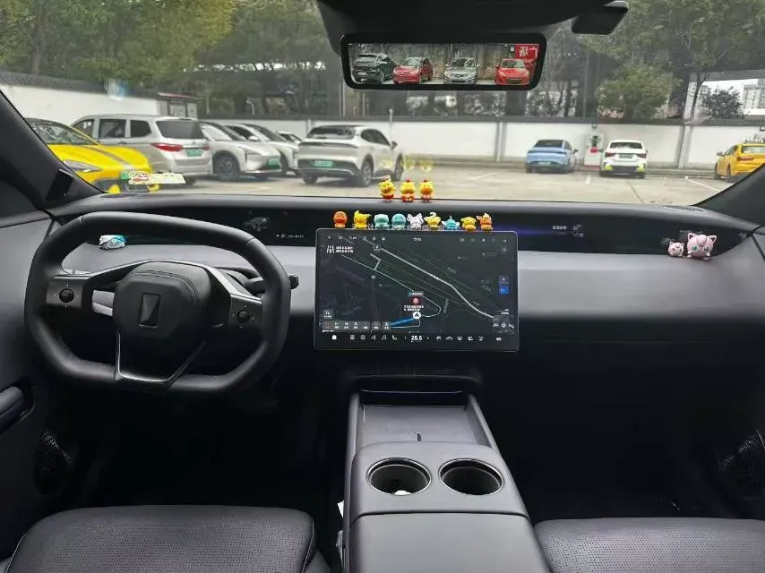 2025 Avatr 06 BEV,autocango,china used car exporter,china ev exporter,chinese used car exporter,chinese used ev exporter