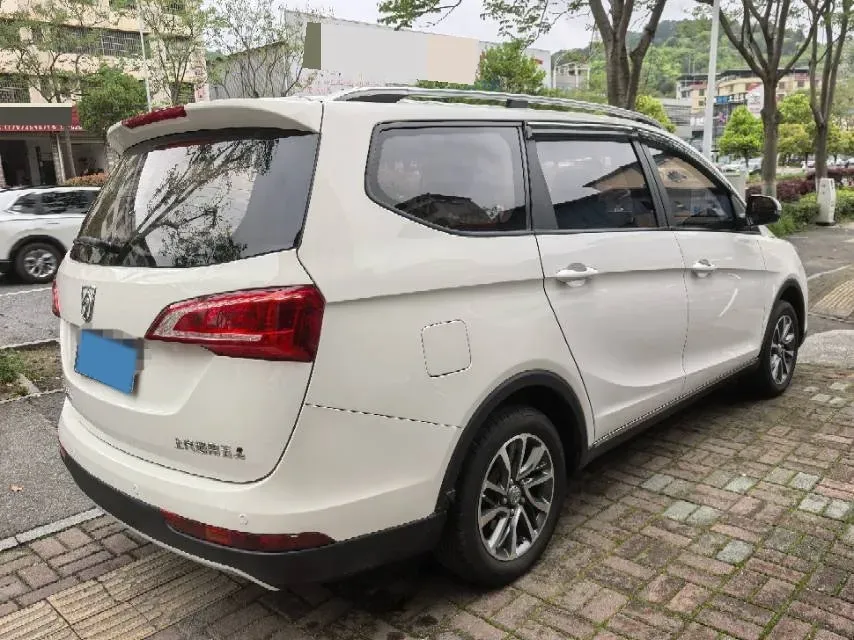 2017 BaoJun 730 1.5T 150HP L4 6MT,autocango,china used car exporter,china ev exporter,chinese used car exporter,chinese used ev exporter