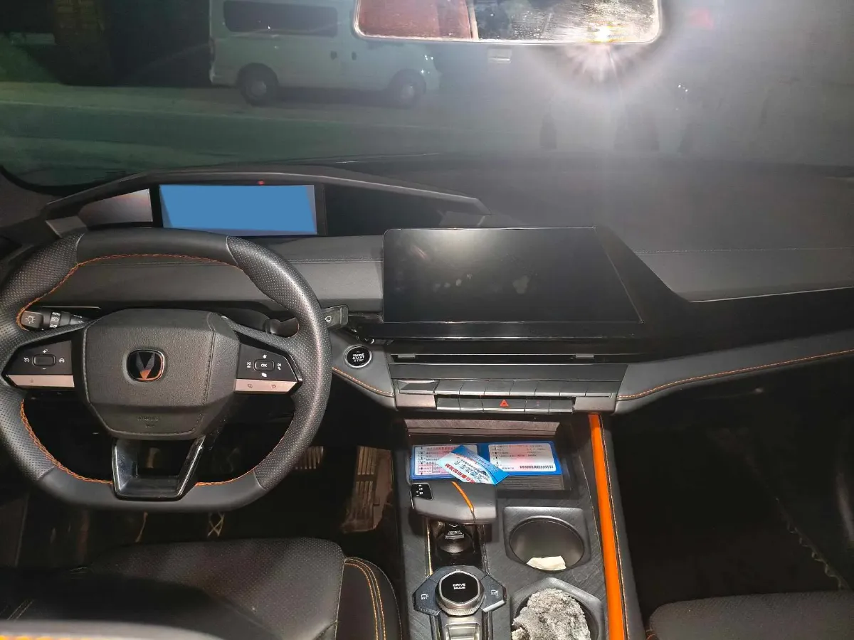 2023 ChangAn UNI-V iDD 1.5T 170HP L4 6TCT PHEV 18.4KWH,autocango,china used car exporter,china ev exporter,chinese used car exporter,chinese used ev exporter