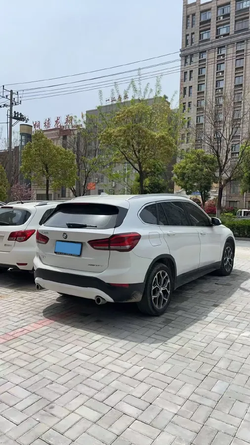 2022 BMW X1 2.0T 192HP L4 7DCT,autocango,china used car exporter,china ev exporter,chinese used car exporter,chinese used ev exporter