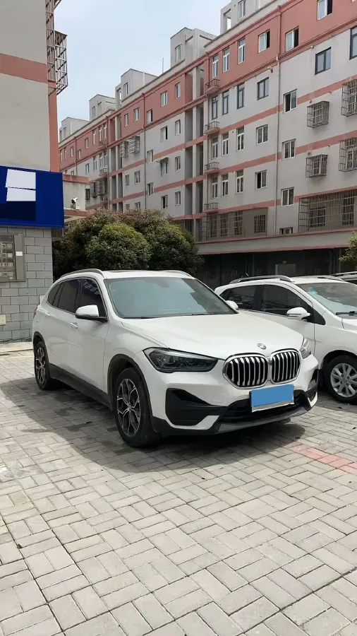 2022 BMW X1 2.0T 192HP L4 7DCT,autocango,china used car exporter,china ev exporter,chinese used car exporter,chinese used ev exporter