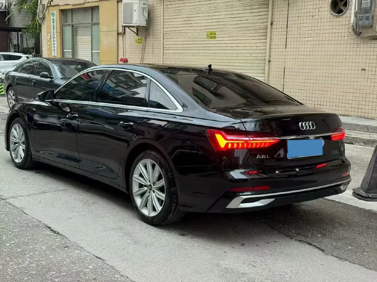 2024 Audi A6L 2.0T 245HP L4 7DCT,autocango,china used car exporter,china ev exporter,chinese used car exporter,chinese used ev exporter