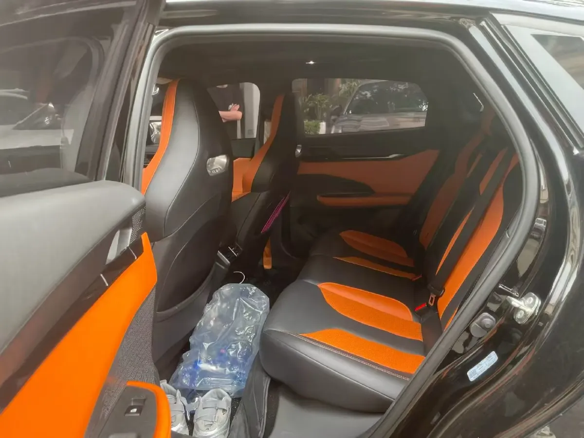 2023 ChangAn UNI-V 1.5T 188HP L4 7DCT,autocango,china used car exporter,china ev exporter,chinese used car exporter,chinese used ev exporter