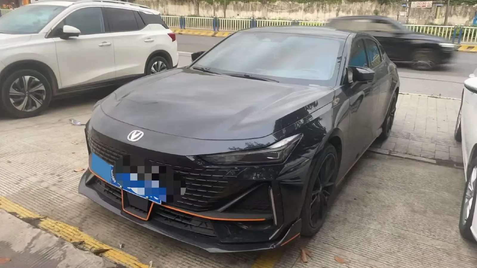 2023 ChangAn UNI-V 1.5T 188HP L4 7DCT,autocango,china used car exporter,china ev exporter,chinese used car exporter,chinese used ev exporter