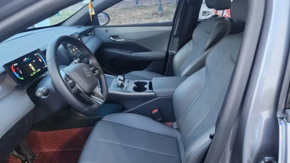 2025 BYD Seal05 DM-i 1.5L 101HP L4 E-CVT PHEV 7.68KWH,autocango,china used car exporter,china ev exporter,chinese used car exporter,chinese used ev exporter