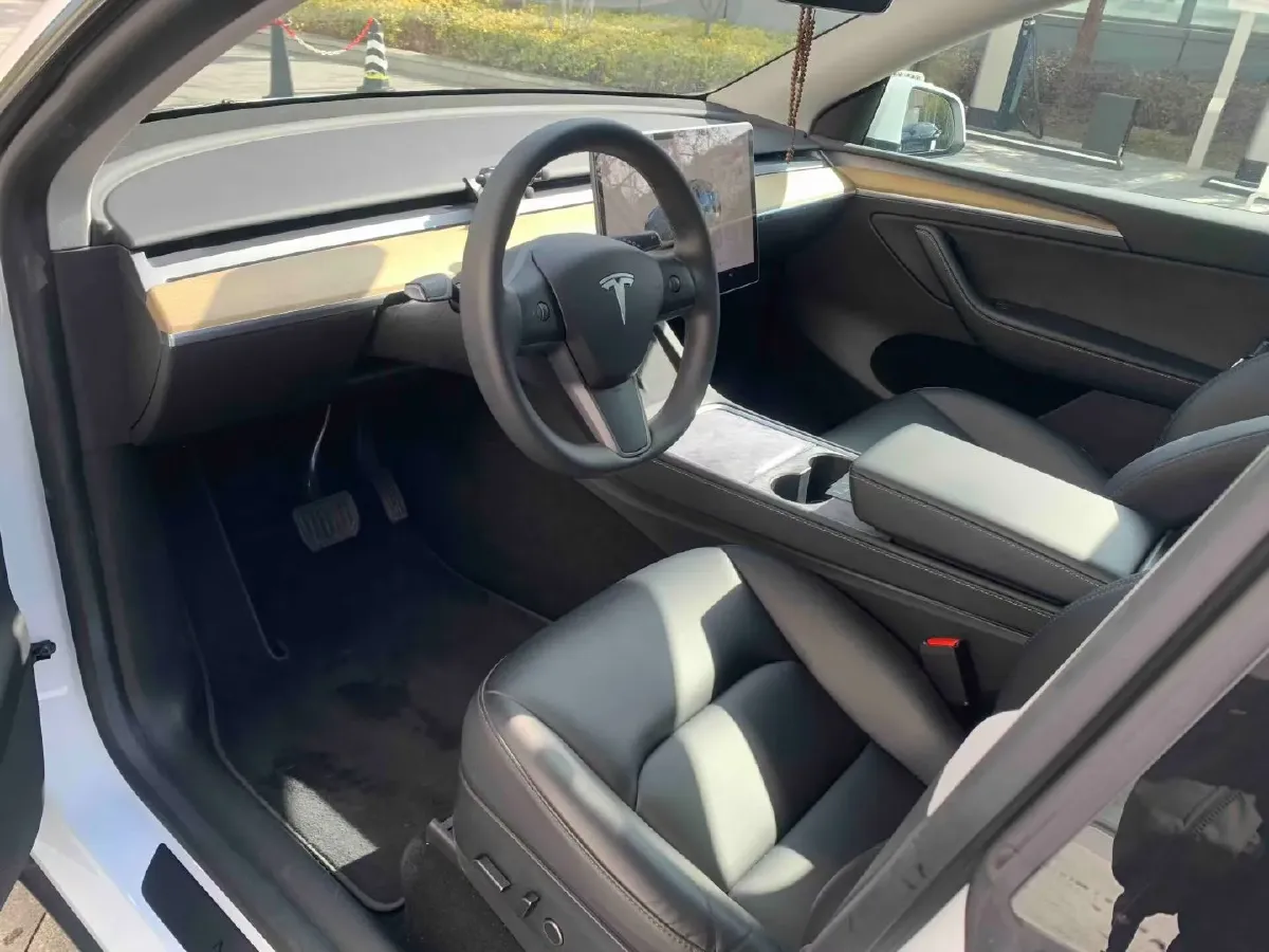 2021 Tesla Model Y BEV 76.8KWH,autocango,china used car exporter,china ev exporter,chinese used car exporter,chinese used ev exporter