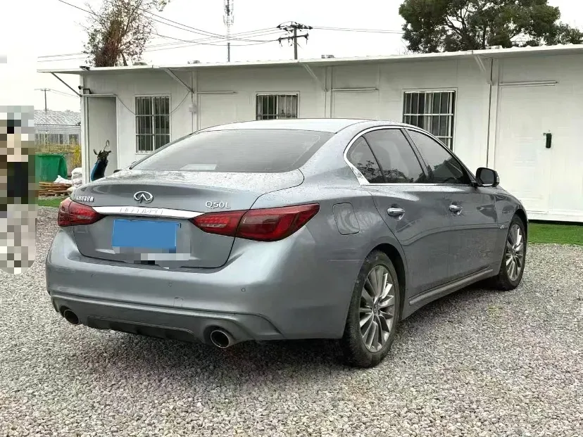 2018 Jeep Grand Commander 2.0T 265HP L4 9AT,autocango,china used car exporter,china ev exporter,chinese used car exporter,chinese used ev exporter