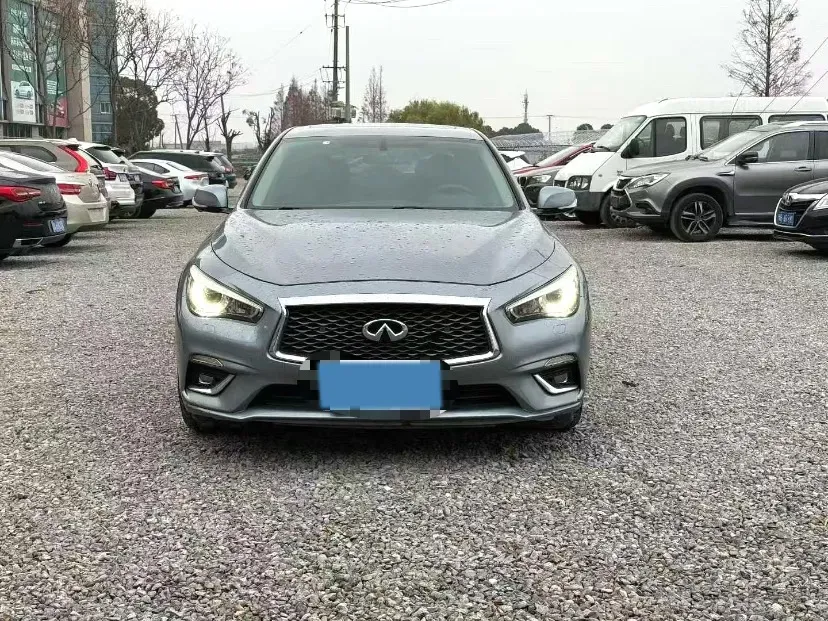 2018 Jeep Grand Commander 2.0T 265HP L4 9AT,autocango,china used car exporter,china ev exporter,chinese used car exporter,chinese used ev exporter