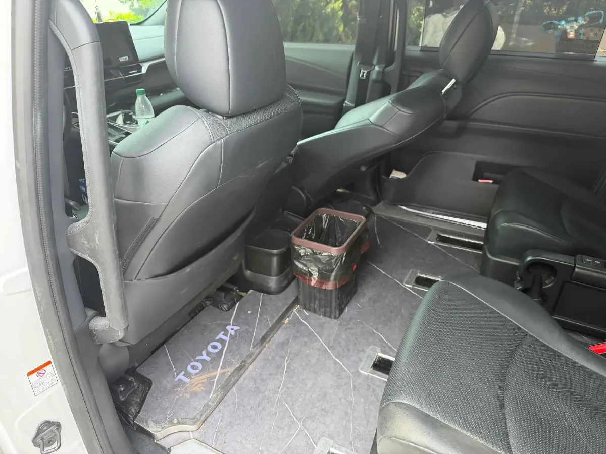 2023 Toyota Granvia 2.5L 189HP L4 E-CVT Hybrid,autocango,china used car exporter,china ev exporter,chinese used car exporter,chinese used ev exporter