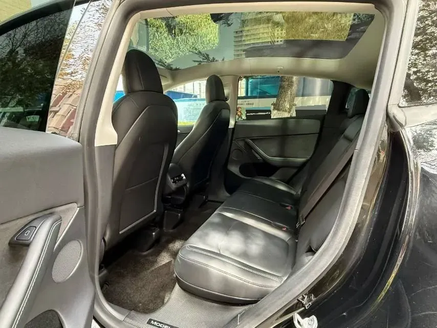 2022 Tesla Model Y BEV 60KWH,autocango,china used car exporter,china ev exporter,chinese used car exporter,chinese used ev exporter