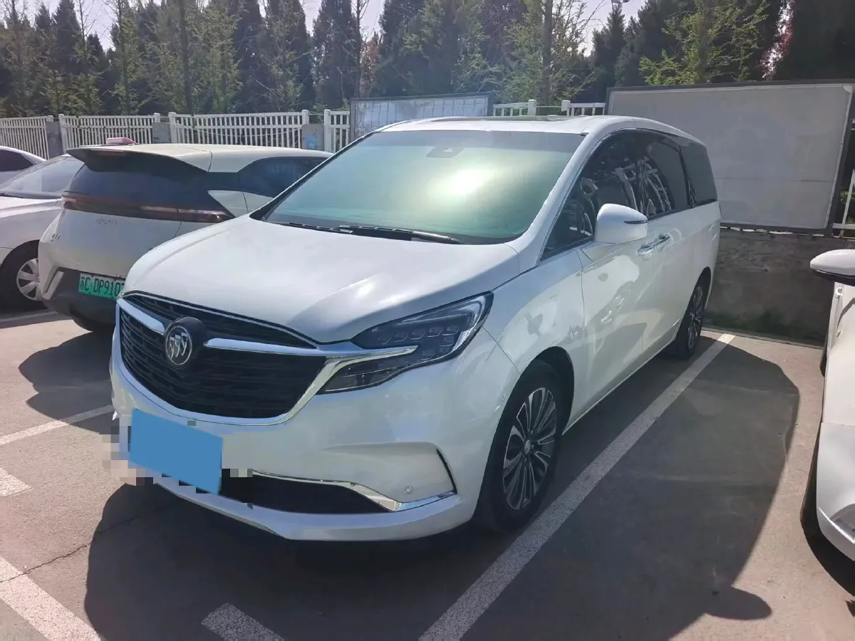 2022 Buick GL8 2.0T 237HP L4 9AT,autocango,china used car exporter,china ev exporter,chinese used car exporter,chinese used ev exporter