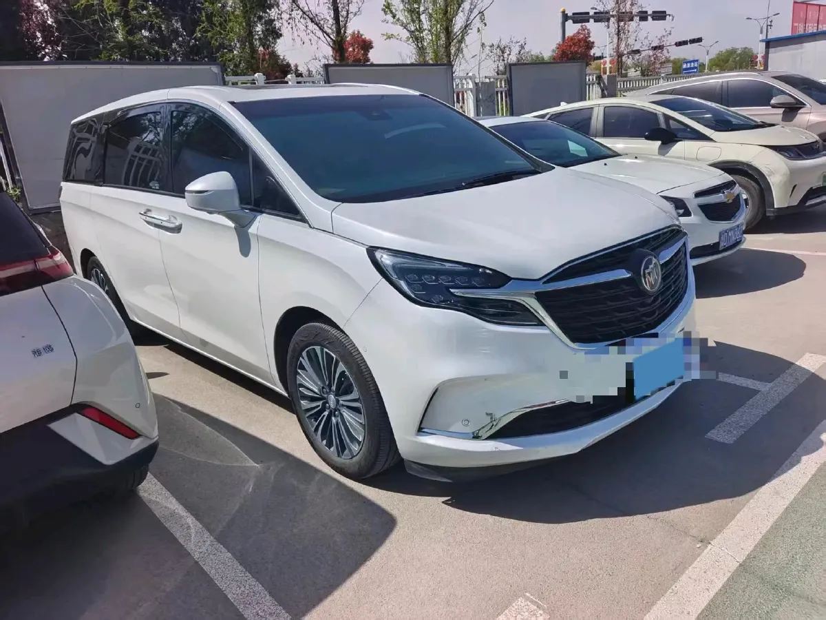 2022 Buick GL8 2.0T 237HP L4 9AT,autocango,china used car exporter,china ev exporter,chinese used car exporter,chinese used ev exporter