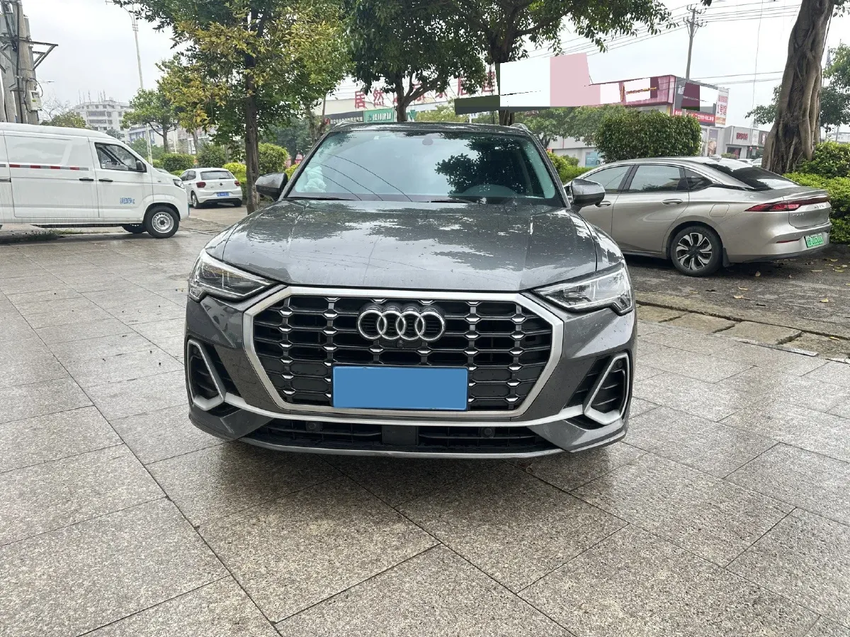 2022 Audi Q3 1.4T 150HP L4 7DCT,autocango,china used car exporter,china ev exporter,chinese used car exporter,chinese used ev exporter