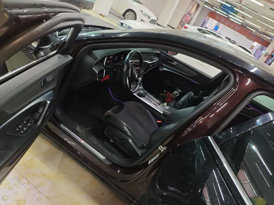 2019 Audi A6L 2.0T 190HP L4 7DCT,autocango,china used car exporter,china ev exporter,chinese used car exporter,chinese used ev exporter