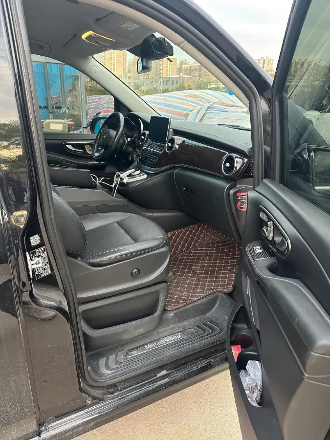 2018 Mercedes-Benz V Class 2.0T 211HP L4 7AT,autocango,china used car exporter,china ev exporter,chinese used car exporter,chinese used ev exporter