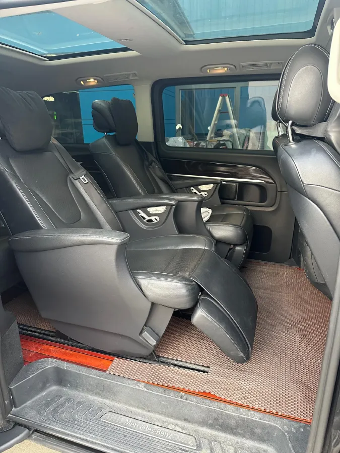 2018 Mercedes-Benz V Class 2.0T 211HP L4 7AT,autocango,china used car exporter,china ev exporter,chinese used car exporter,chinese used ev exporter