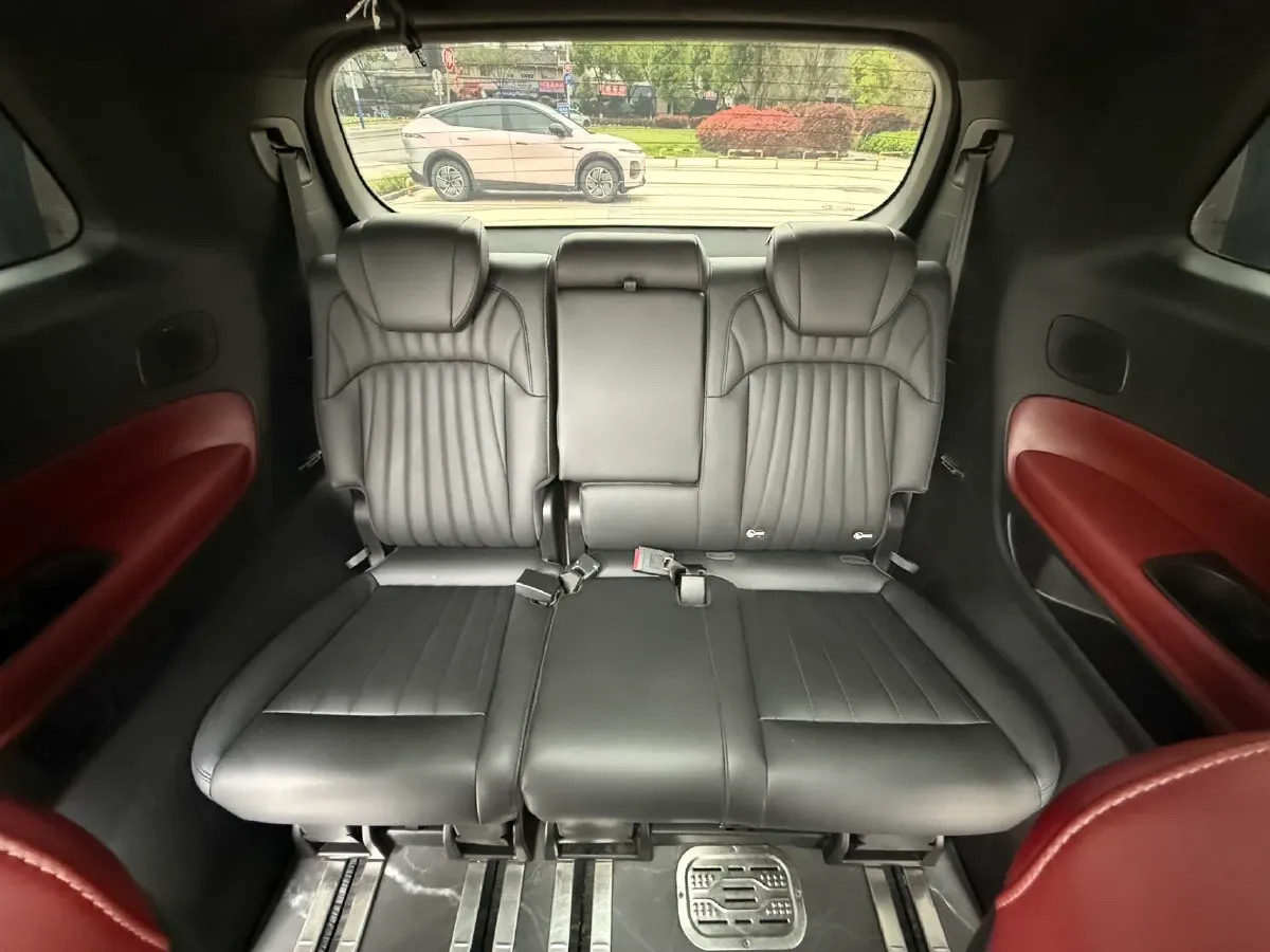 2023 GAC Trumpchi M8 2.0T 252HP L4 8AT,autocango,china used car exporter,china ev exporter,chinese used car exporter,chinese used ev exporter