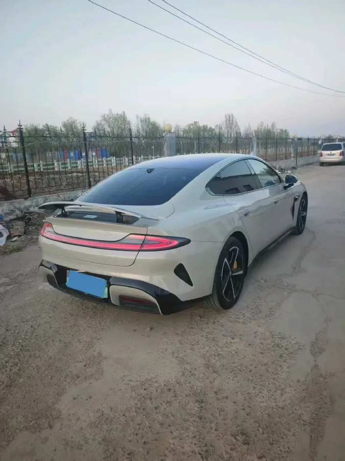 2024 MI SU7 BEV 101KWH,autocango,china used car exporter,china ev exporter,chinese used car exporter,chinese used ev exporter