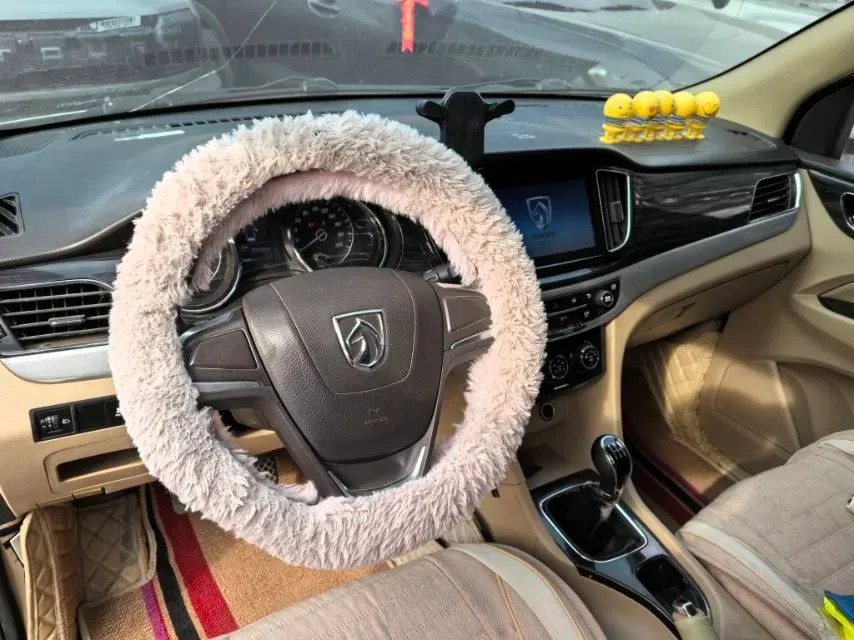 2016 BaoJun 560 1.5T 150HP L4 6MT,autocango,china used car exporter,china ev exporter,chinese used car exporter,chinese used ev exporter