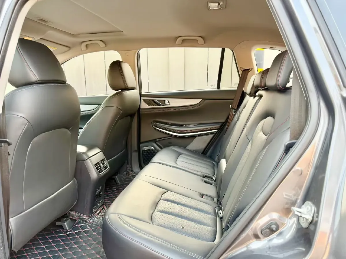 2020 ChangAn CS75 1.5T 178HP L4 7DCT,autocango,china used car exporter,china ev exporter,chinese used car exporter,chinese used ev exporter