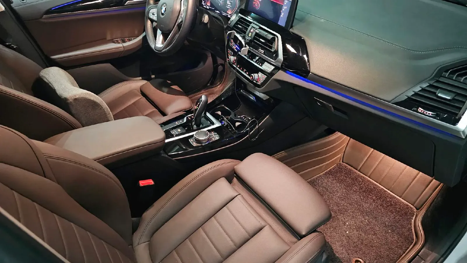 2021 BMW X3 2.0T 184HP L4 8AT,autocango,china used car exporter,china ev exporter,chinese used car exporter,chinese used ev exporter