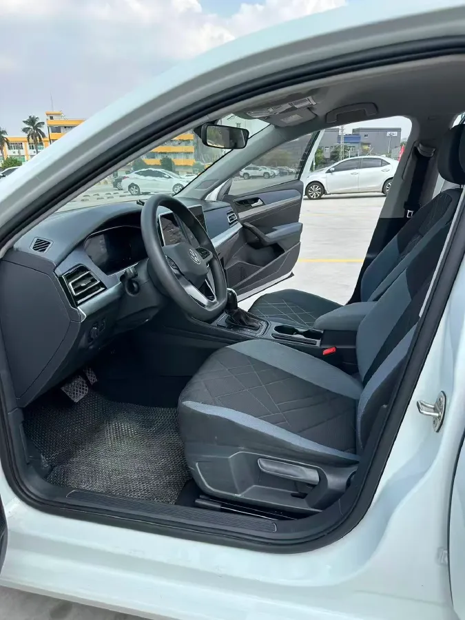 2023 Volkswagen Lavida 1.5L 113HP L4 6AT,autocango,china used car exporter,china ev exporter,chinese used car exporter,chinese used ev exporter