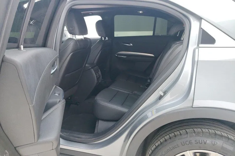 2022 Cadillac XT4 2.0T 237HP L4 9AT,autocango,china used car exporter,china ev exporter,chinese used car exporter,chinese used ev exporter